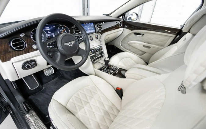 Bentley Mulsanne cena 1750000 przebieg: 470, rok produkcji 2020 z Jedlicze małe 781